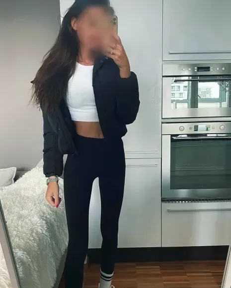 Celina, 36