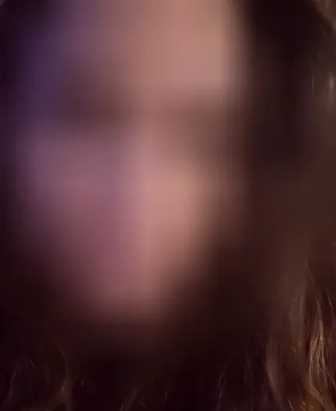 Emma, 30