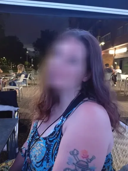 Esther, 34