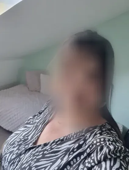 Isabella, 40