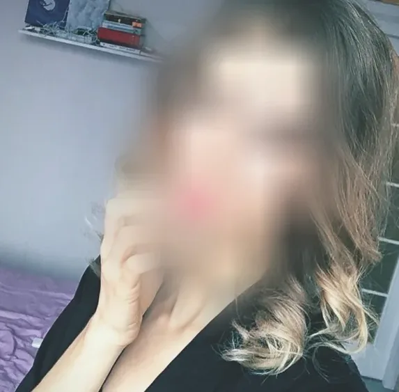 Leyla, 32