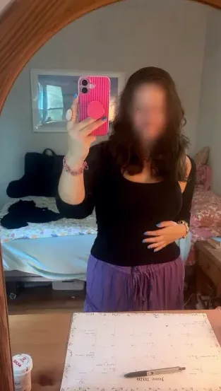 Molly, 27