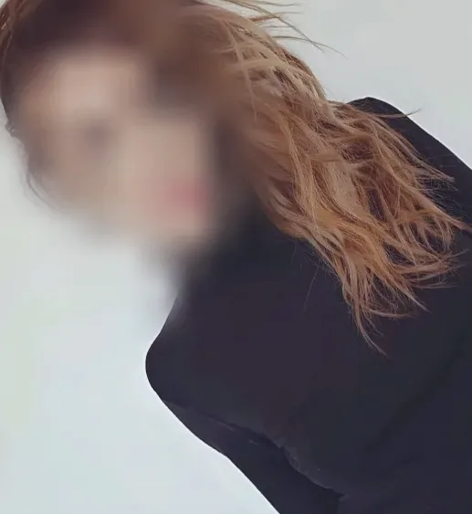 Nicoline, 28