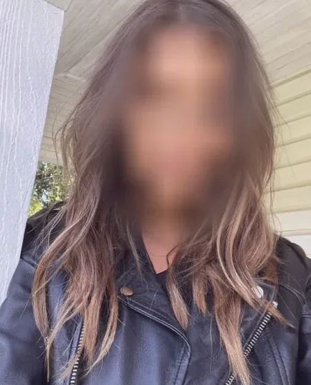 Sanne, 32