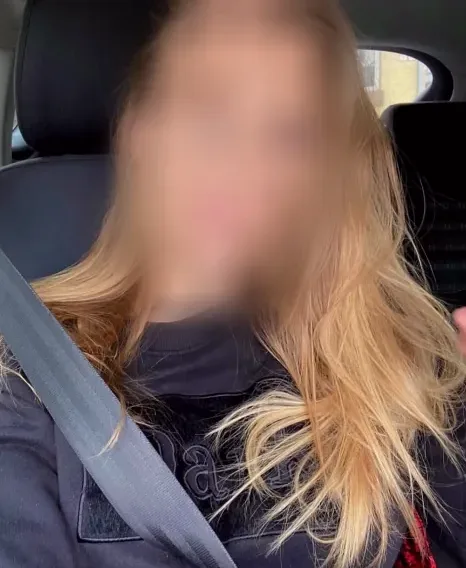 Vilma, 32